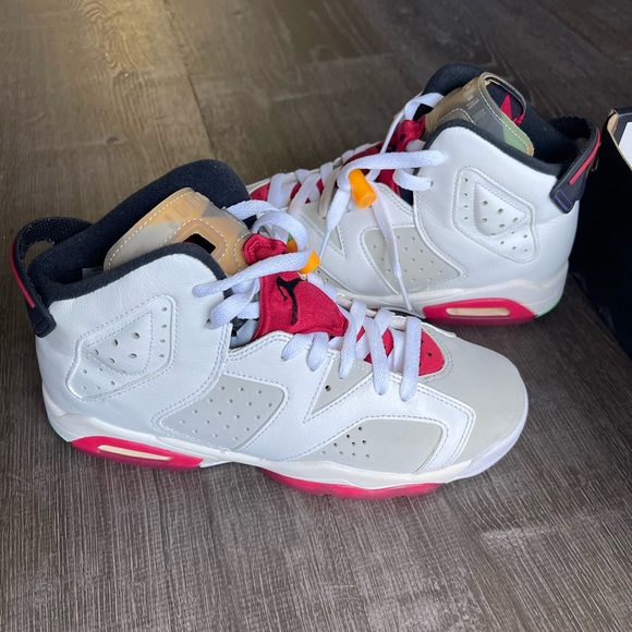 Air Jordan Retro 6 - Picture 1 of 4